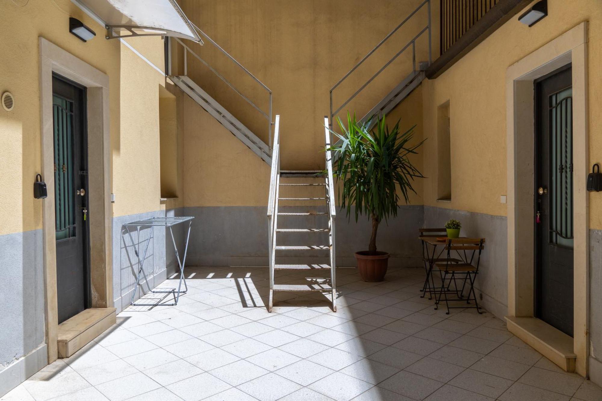 Ocucchiti Casa Vacanze A カターニア エクステリア 写真